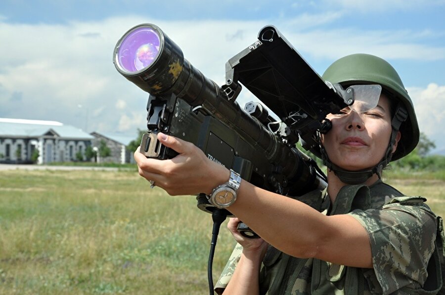 Sınırı bekleyen kadın kahramanlarımız