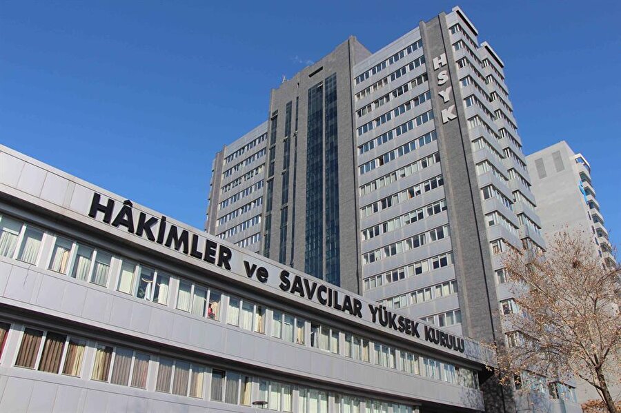 Kapatılan askeri mahkemelerin hakimleri atandı