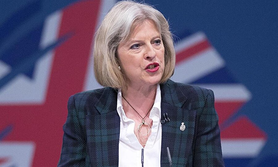 İngiltere BREXIT referandumu sonrası AB'den ayrılmak için gün sayıyor. İngiltere Başbakanı Theresa May'in ofisinden yapılan açıklamada, İngiltere ile Avrupa Birliği arasındaki serbest dolaşımın, ülkenin birlikten ayrılacağı Mart 2019'da sona ereceği belirtildi.

                                    
                                    
                                
                                