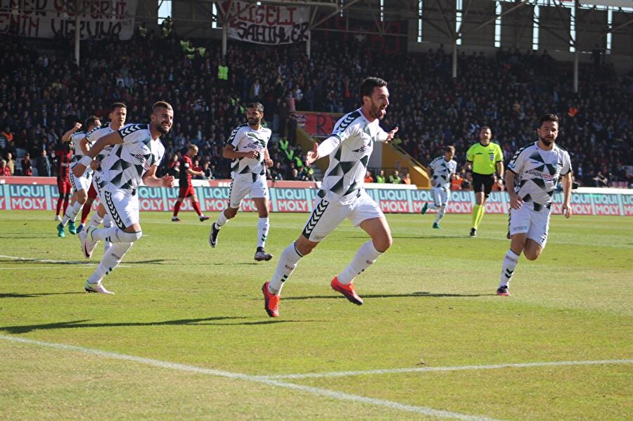 Süper Lig'den Avrupa'ya bir transfer daha: Bajic Udinese'de