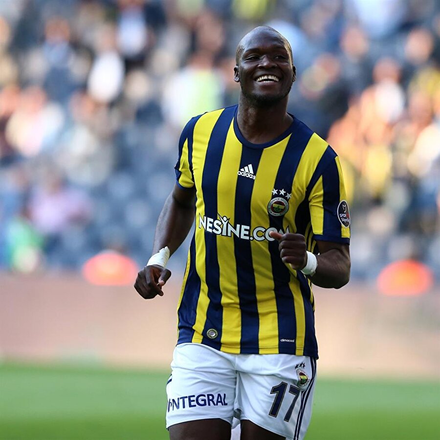 Moussa Sow

                                    Fenerbahçe'den 16 Milyon Euro karşılığında  El-Ehli takımına transfer olmuştur
                                