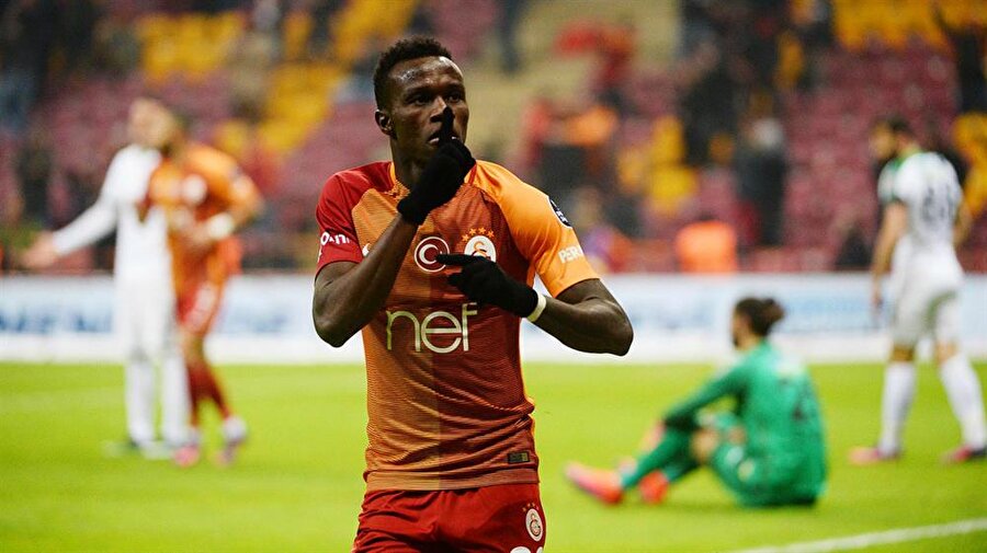Bruma
Galatasaray'dan 12.5 Milyon euro karşılığında Liepzig'e transfer olmuştur