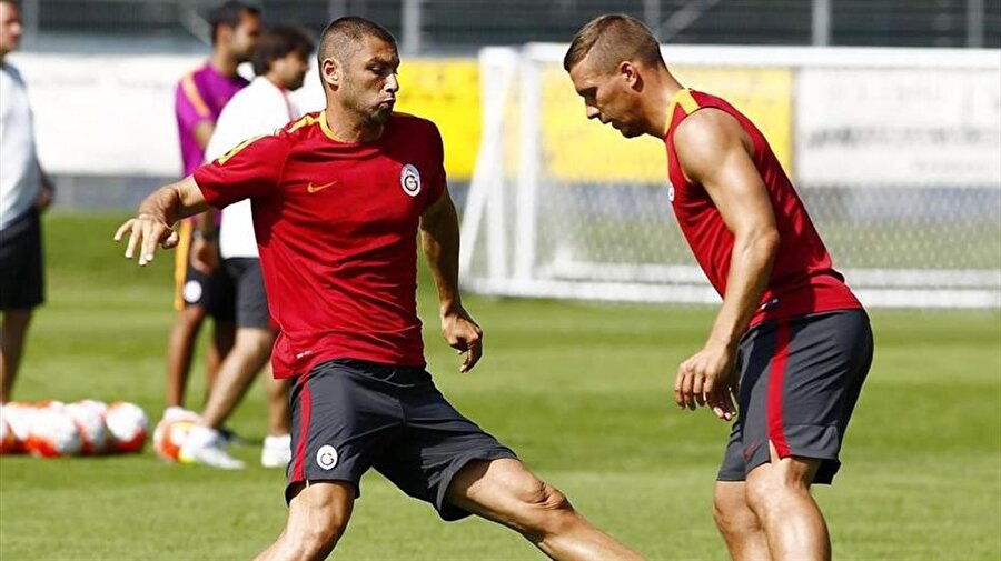 ​Podolski Burak Yılmaz'ın transferiyle fena dalga geçti