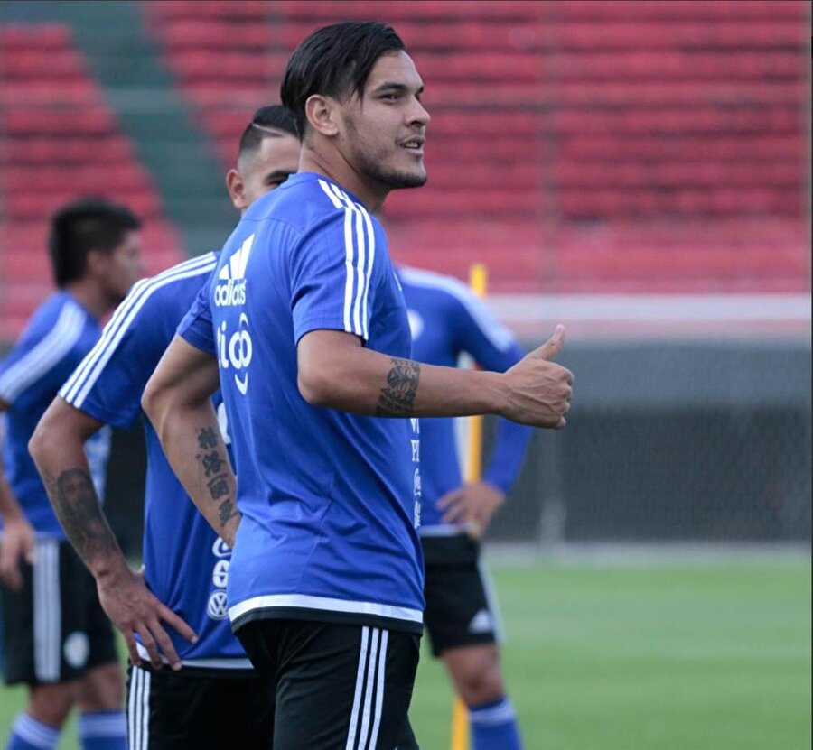 ​Beşiktaş rahat durmuyor! Sıradaki isim: Gustavo Gomez!