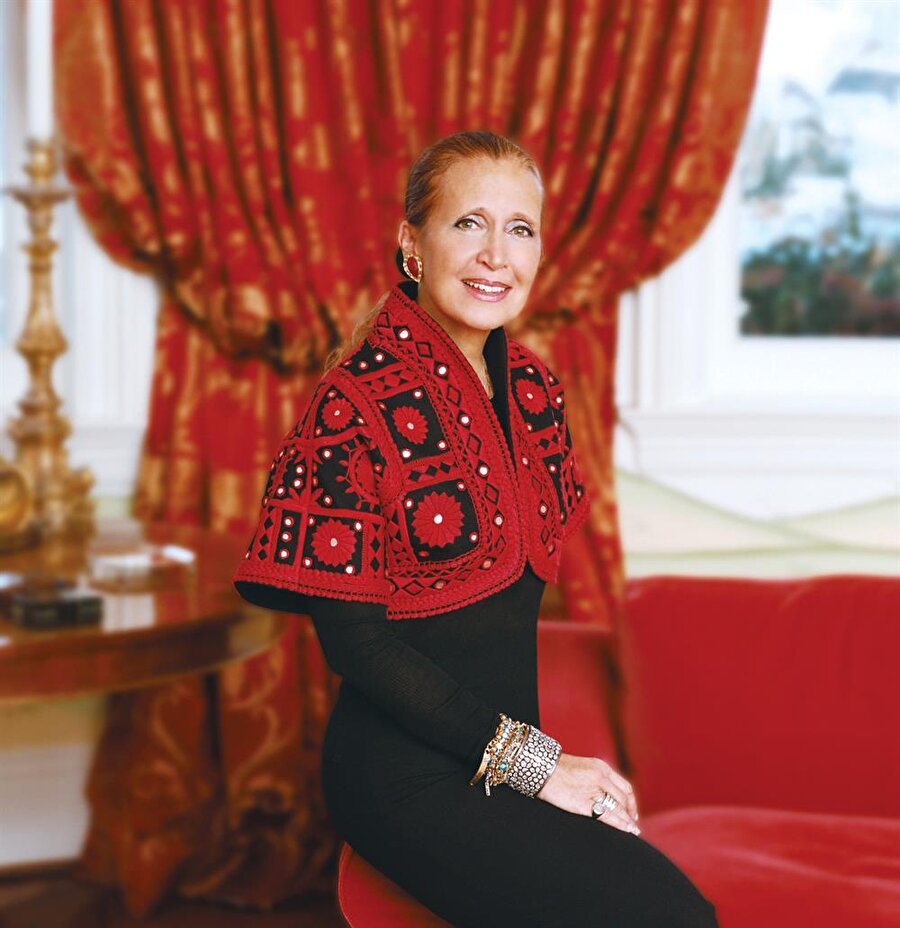 Danielle Steel — 11 milyon dolar

                                    
                                