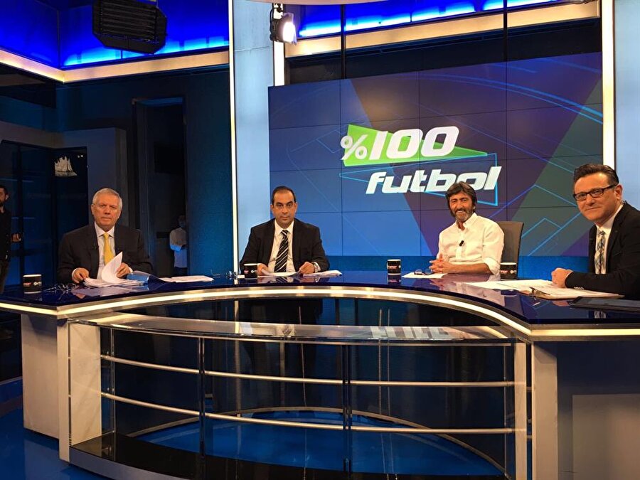 Aziz Yıldırım açıkladı: Van Persie’yi sakat almışız