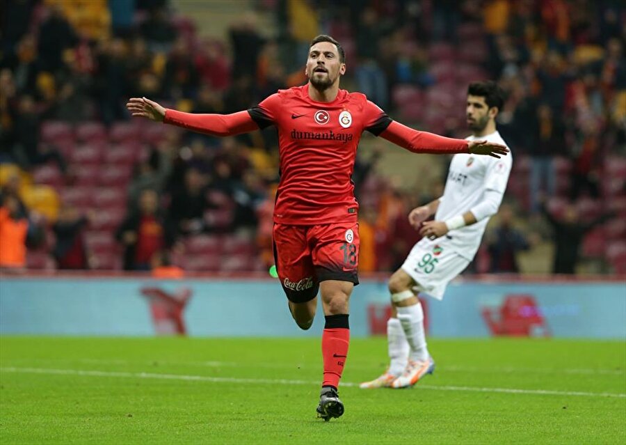 Benfica açıklama yaptı! Sinan Gümüş ayrılıyor mu ?