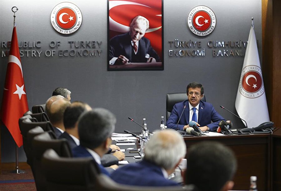 Ekonomi Bakanı Nihat Zeybekci’den Kurban Bayramı tatiline ilişkin açıklama geldi.