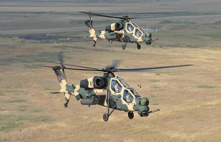 Helikopter (T-129): İtalya

                                    
                                    İtalyan AgustaWestland firmasıyla TUSAŞ tarafından üretilen ve kendi sınıfında dünyadaki en iyi savaş helikopterlerinden olan T-129 taarruz ve taktik keşif helikopterinin ilk uçuşu 2009’da gerçekleşti. Türk Silahlı Kuvvetleri’ne 23’üncüsü teslim edilen helikopterin ilk müşterisi Pakistan oldu. Terörle mücadelede etkin olarak kullanılan T-129, 2018’de FAZ 2 imalatına başlayacak.
                                