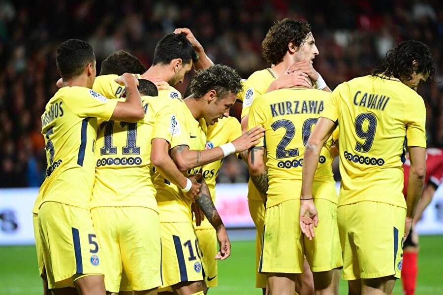 Neymar ilk maçında fırtına gibi esti