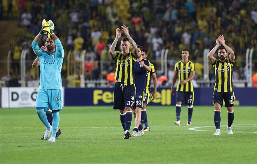 Fenerbahçe'den Galatasaray'a bir transfer çalımı daha ortaya çıktı!​