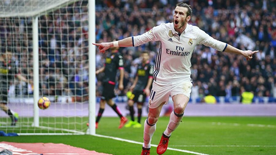 Gareth Bale

                                    2013'te Real Madrid kadrosuna katılanlar diğer isimler Isco (30 milyon Euro) ve Gareth Bale (91 milyon Euro) idi. 
                                