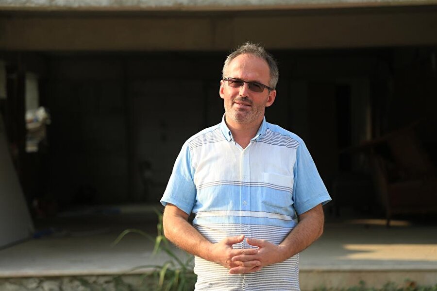 17 Ağustos Depremi'nde kaybettiği 8 yakınının acısını hala yaşıyor