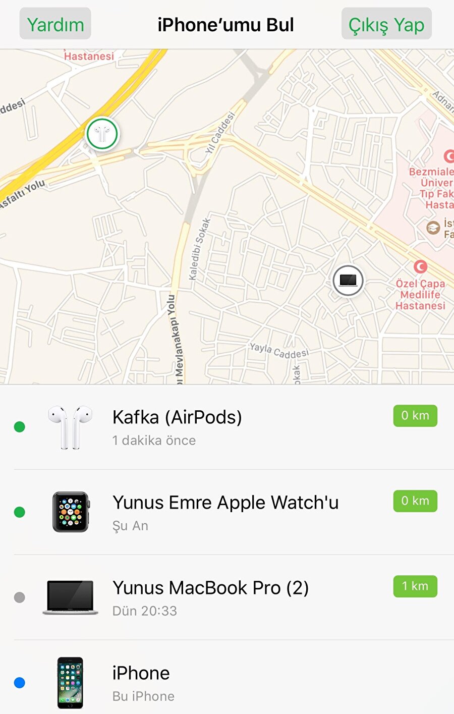 Kaybolan AirPods nasıl bulunur?

                                    Apple'ın kablosuz kulaklığı AirPods herhangi bir şekilde kaybolduğunda az önce belirttiğimiz üzere "iPhone'u Bul" uygulaması vasıtasıyla kontrol edilebiliyor. Bunun için AirPods'un bağlı olduğu iPhone ya da iPad'ten "iPhone'u Bul" uygulamasını açmak gerekiyor. Uygulama açıldıktan sonra kullanıcıların karşısına üst kısımda bir harita çıkıyor. Bu harita üzerinde Apple cihazların konumu anlık olarak takip edilebiliyor. Ayrıca alt bölümde yer alan Apple cihaz listesi üzerinden de benzer bir takip işlemi gerçekleştirilebiliyor. 
                                