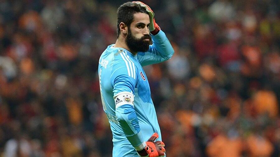 Şok iddia Volkan Demirel futbolu bırakıyor!