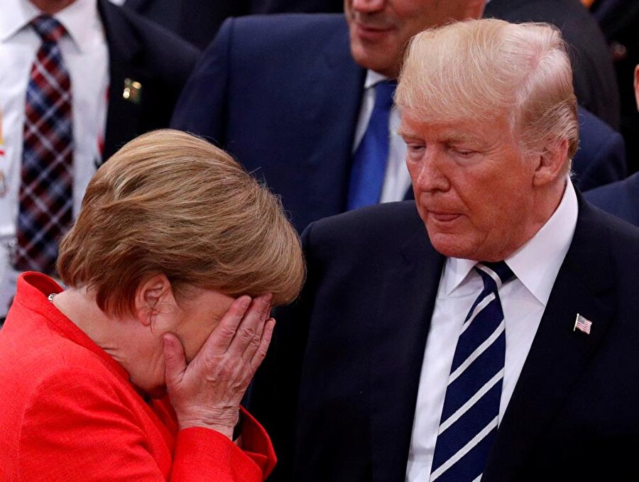 Almanya Başbakanı Merkel, Kuzey Kore ile ABD arasında savaş patlak verirse gözümüz kapalı bir şekilde Washington'ın yanında olmyacaklarını söyledi.

                                    
                                    
                                
                                