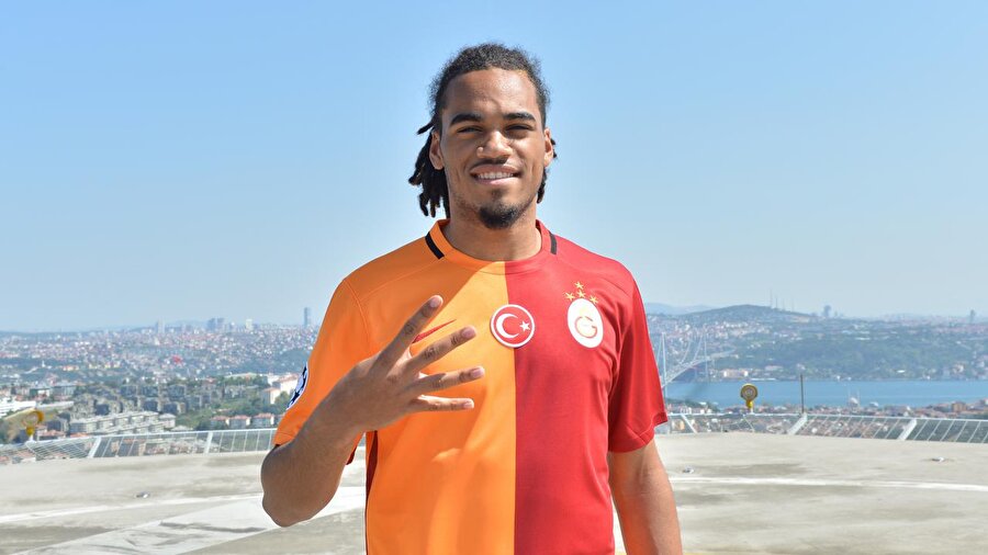 ​Galatasaray, Denayer için saldırıyor