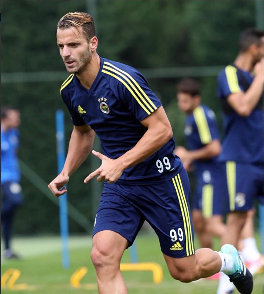 ​Vardar maçı öncesi büyük şok! Kervana Soldado'da eklendi!