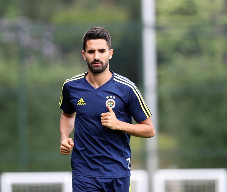Fenerbahçe'ye bir kötü haberde Alper'den geldi!