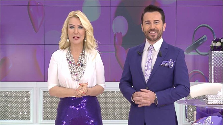 Seda Sayan-Uğur Arslan
Show TV'de evlilik programı sunan Seda Sayan ve Uğur Arslan'ın da kayıpların arandığı bir program sunmaya başlayacakları kulislerde konuşuluyor.