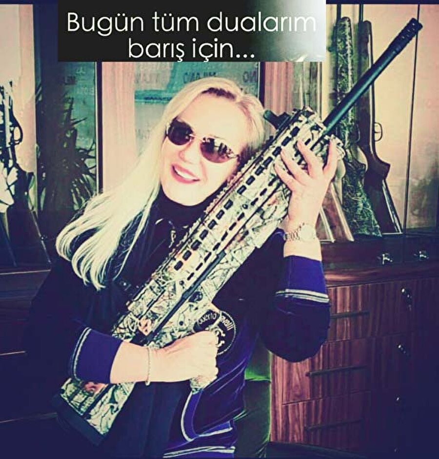 İşte olay yaratan o paylaşım!

                                    Filiz Aker "Bugün tüm dualarım barış için" paylaşımıyla olay yarattı.
                                