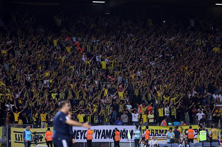 ​Fenerbahçe'nin sürpriz transferi maçı tribünden izledi! 