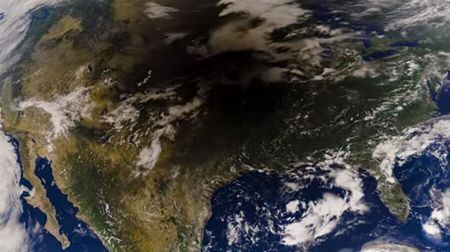 güneş tutulması sırasında uzay 