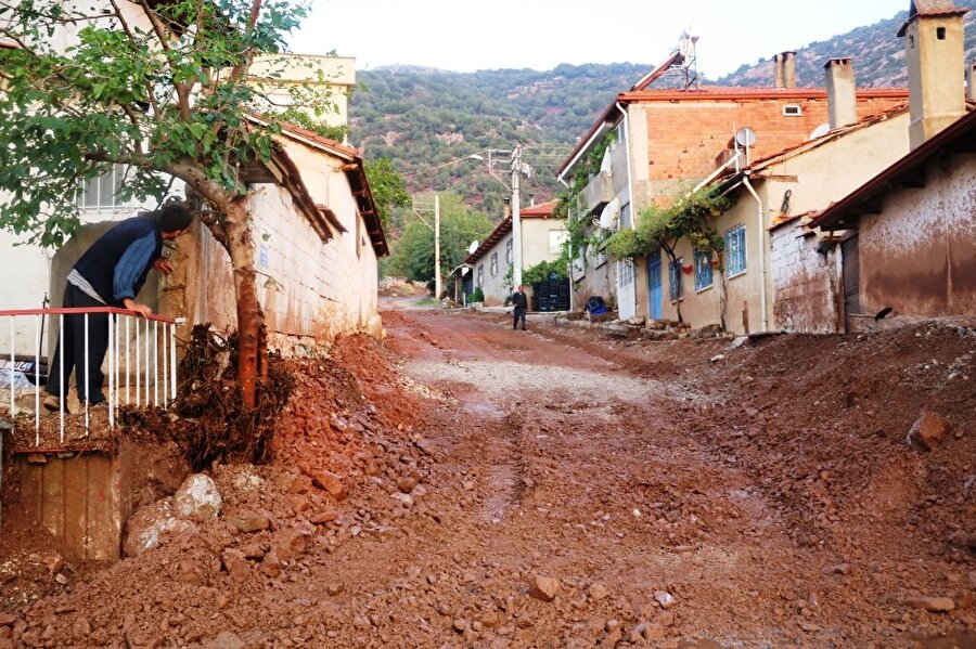 Felaketin boyutları sabah olunca ortaya çıktı