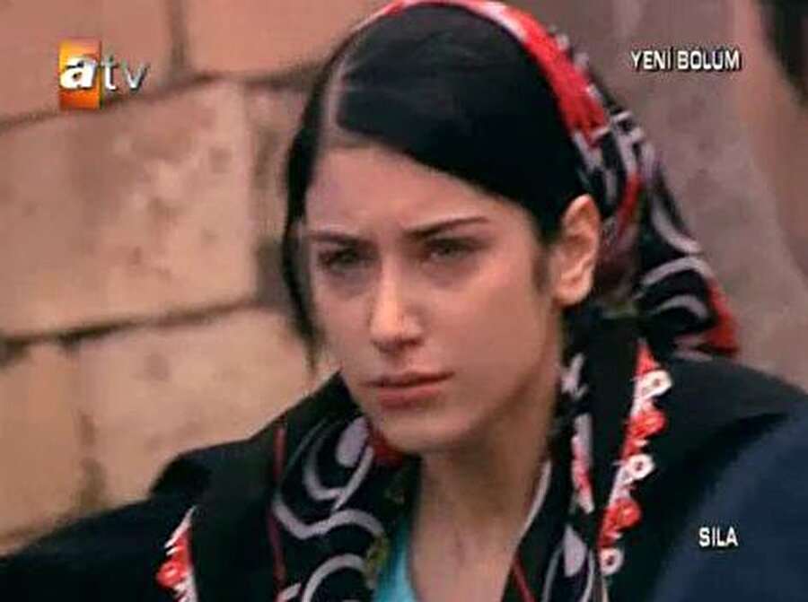 Hazal Kaya / Sıla - Berrin