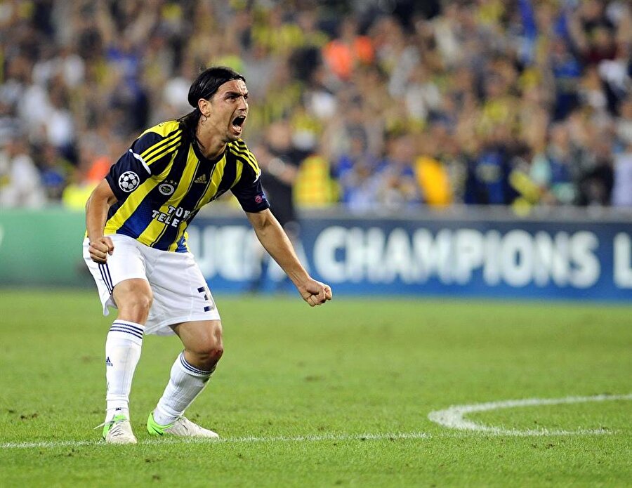 Mehmet Topuz
32 yaşında futbolu bıraktı