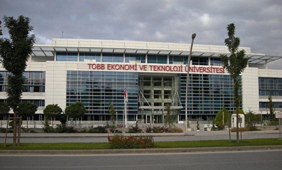 TOBB Ekonomi ve Teknoloji Üniversitesi (801-1000)
