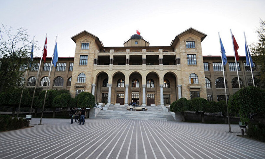 Gazi Üniversitesi (1000+)
