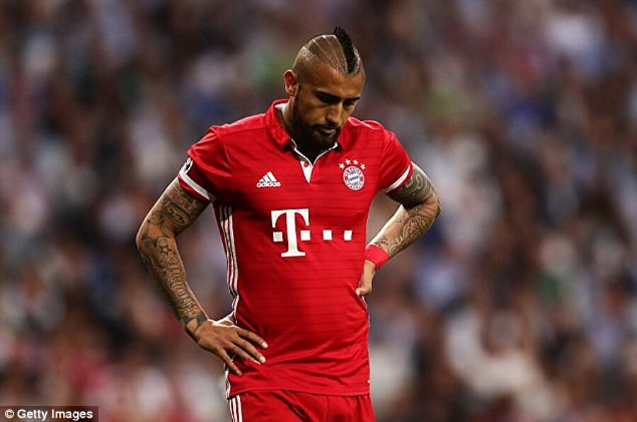 Vidal Milli Takımı bıraktı.