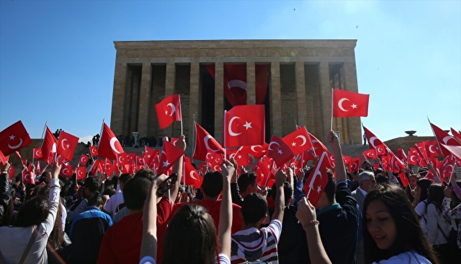 19 Mayıs Atatürk’ü Anma ,Gençlik ve Spor Bayramı

                                    
                                    19 Mayıs Atatürk'ü Anma, Gençlik ve Spor Bayramı ise 2018'de Cumartesi günü kutlanacak. Bu nedenle ekstra tatil yapılmayacak.
                                
                                