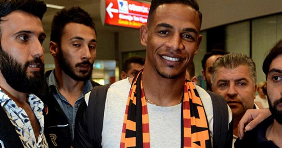 Fernando, Galatasaray taraftarını övdü.