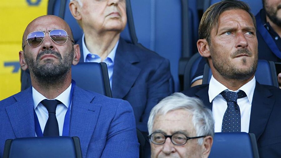 Francesco Totti ilk adımı attı