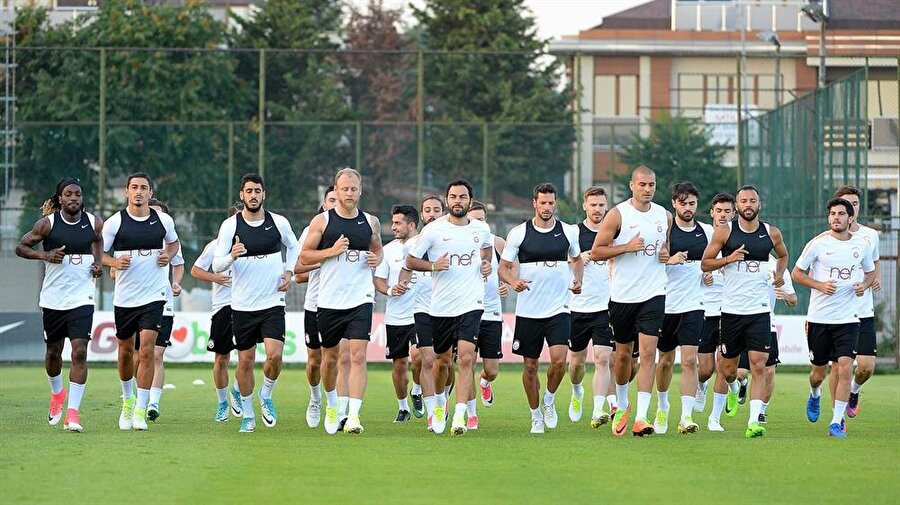 Galatasaray'da operesayon: 5 futbolcunun sözleşmesi feshedilecek