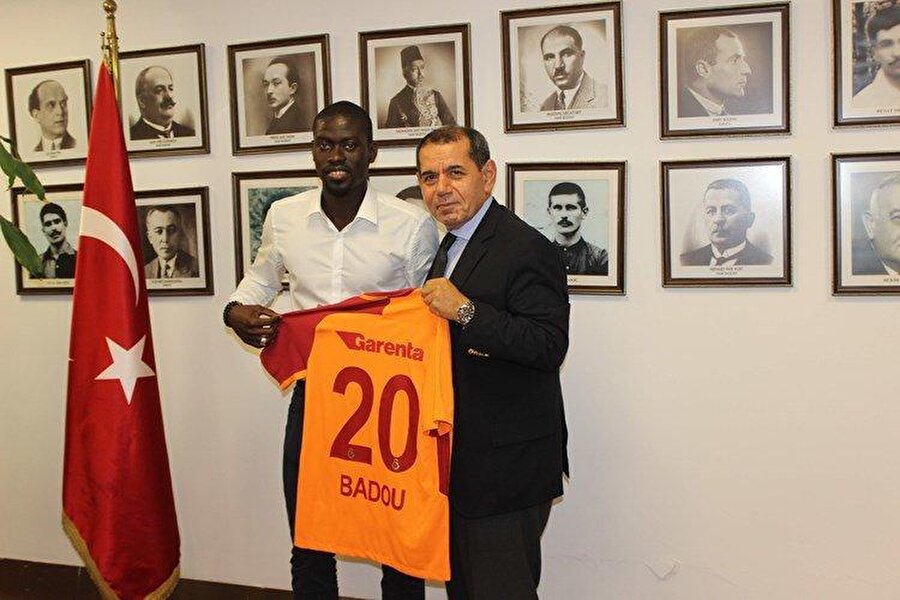 Badou Ndiaye
Eski Takımı: OsmanlısporYeni Takımı: Galatasaray