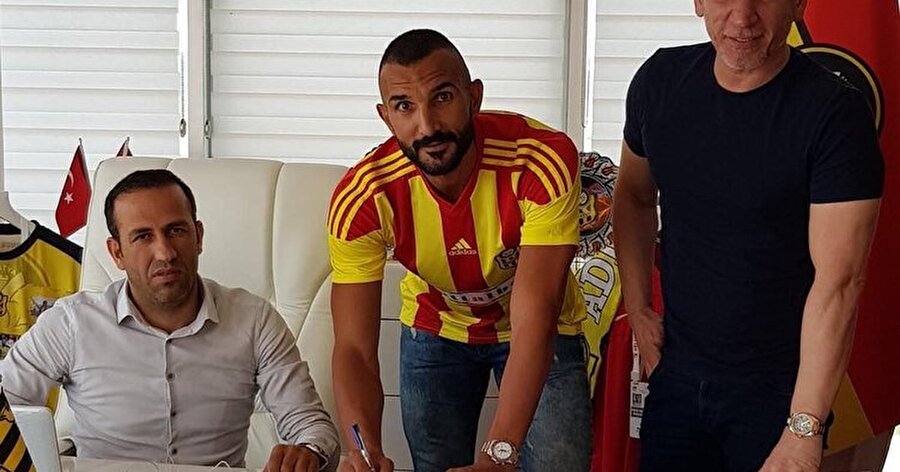 Yalçın Ayhan
Eski Takımı: Medipol BaşakşehirYeni Takımı: Yeni Malatyaspor