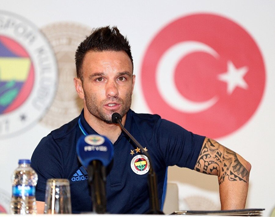 Valbuena'dan paylaşımla ilgili flaş açıklama