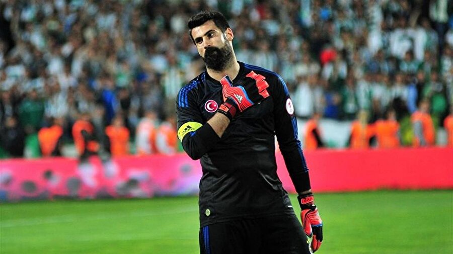 ​Fenerbahçe'de şok: Volkan Demirel ayrılıyor