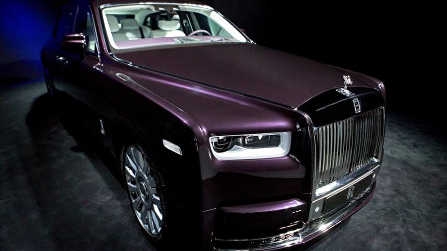Rolls Royce Phantom
