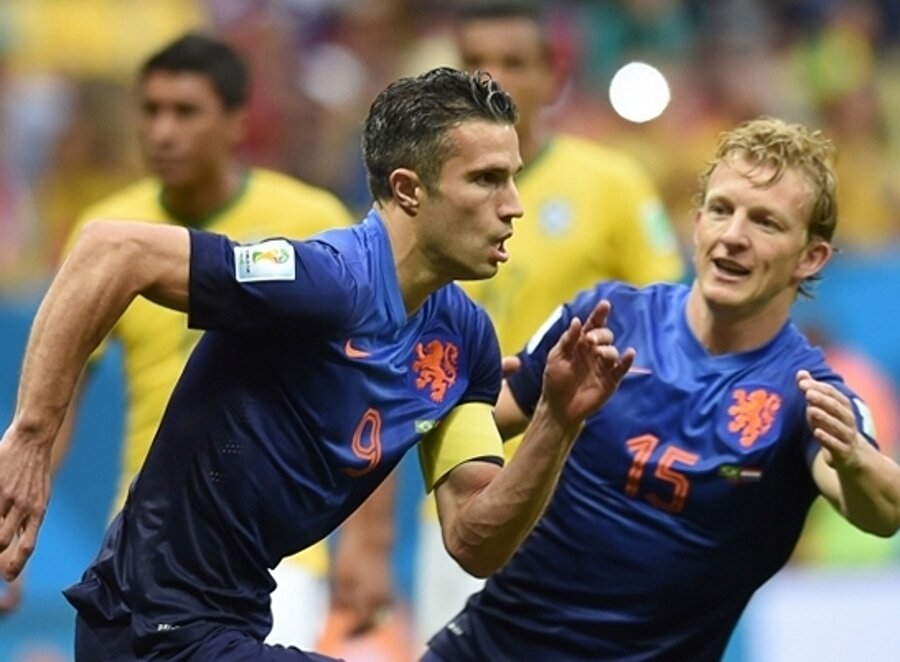 Dirk Kuyt'tan van Persie'ye gönderme