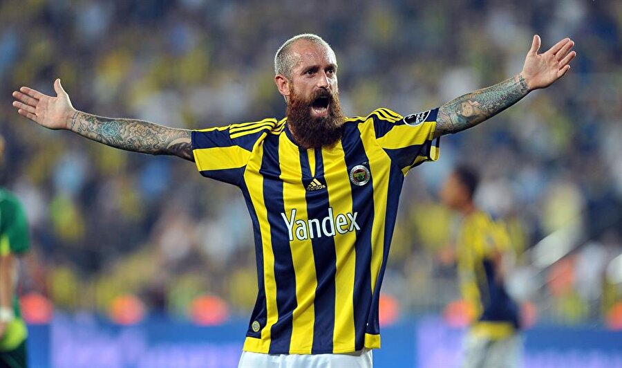 Fenerbahçe'li eski futbolcu Raul Meireles futbolu bıraktı!
