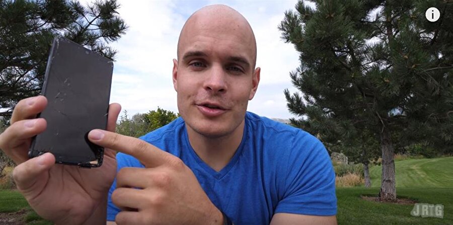 Essential Phone dayanıklılık testi