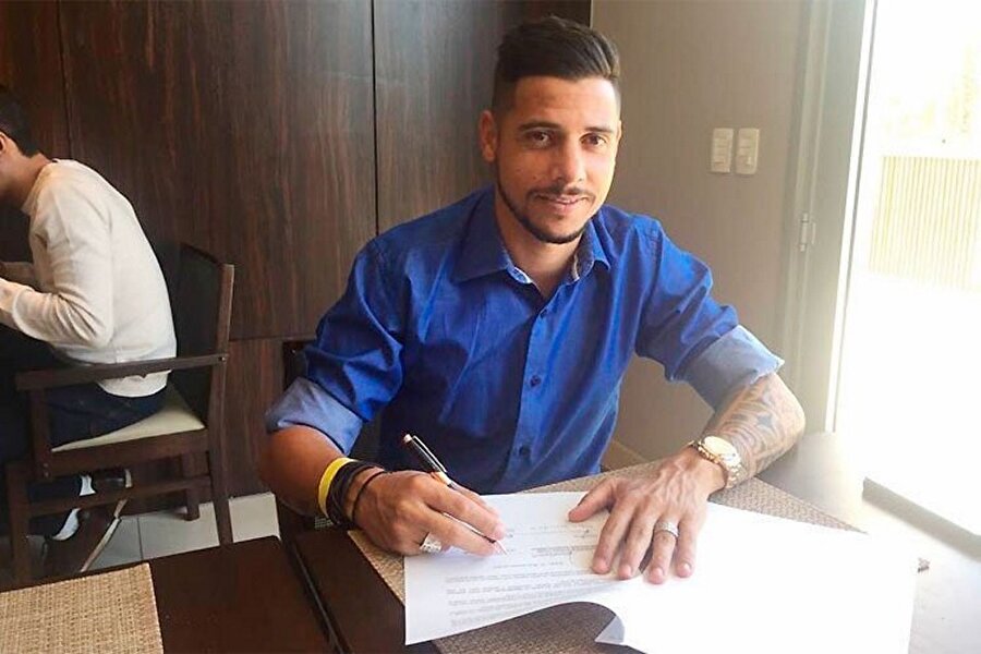 Cicinho futbola geri döndü.