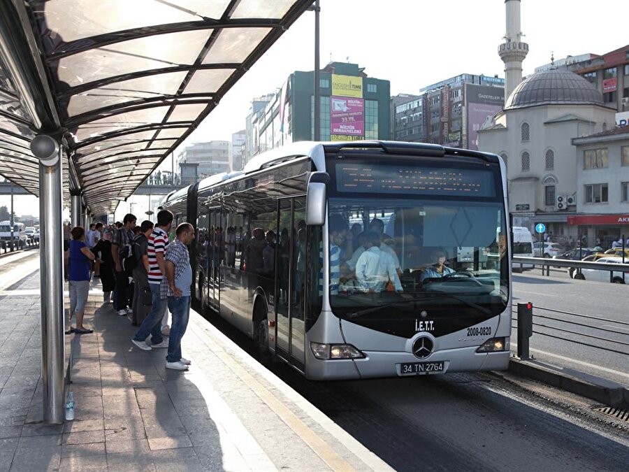 ​Milyonlarca İstanbulluyu ilgilendiren açıklama geldi: Okulların açıldığı gün ulaşım ücretsiz!