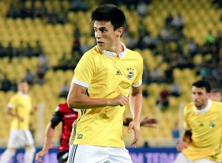 Elijf Elmas'ı Beşiktaş'ta istemiş