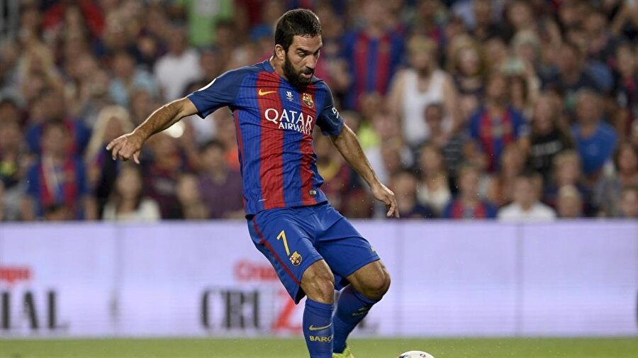 Arda Turan Barcelona ile antrenmanlara başladı