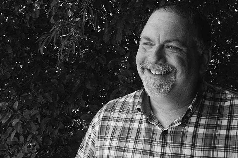 Drama Dalında En İyi Senaryo Yazarı: Bruce Miller, ("The Handmaid's Tale")